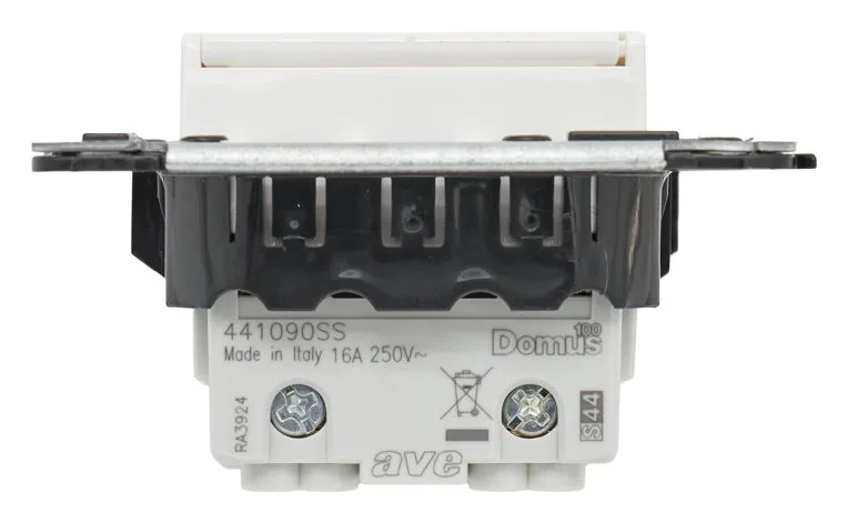 Розетка 1-м СП 2мод. Avanti "Белое облако" 16А IP41 2P+E защ. шторки с крышкой бел. DKC 4400013