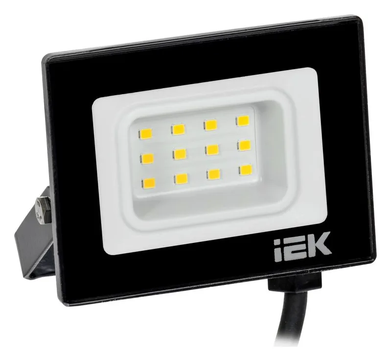 Прожектор светодиодный СДО 06-10 6500К IP65 черн. IEK LPDO601-10-65-K02