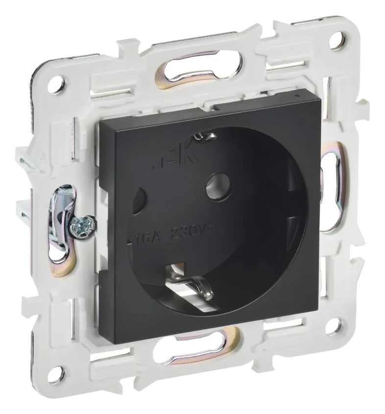 Розетка SKANDY 16А с заземл. без защ. шторок SK-R05Bl черн. IEK SK-R11-16-K02