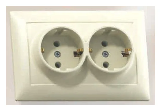 Розетка 2-м СП Селена РС16-372 16А IP20 с заземл. сл. кость Кунцево 8148