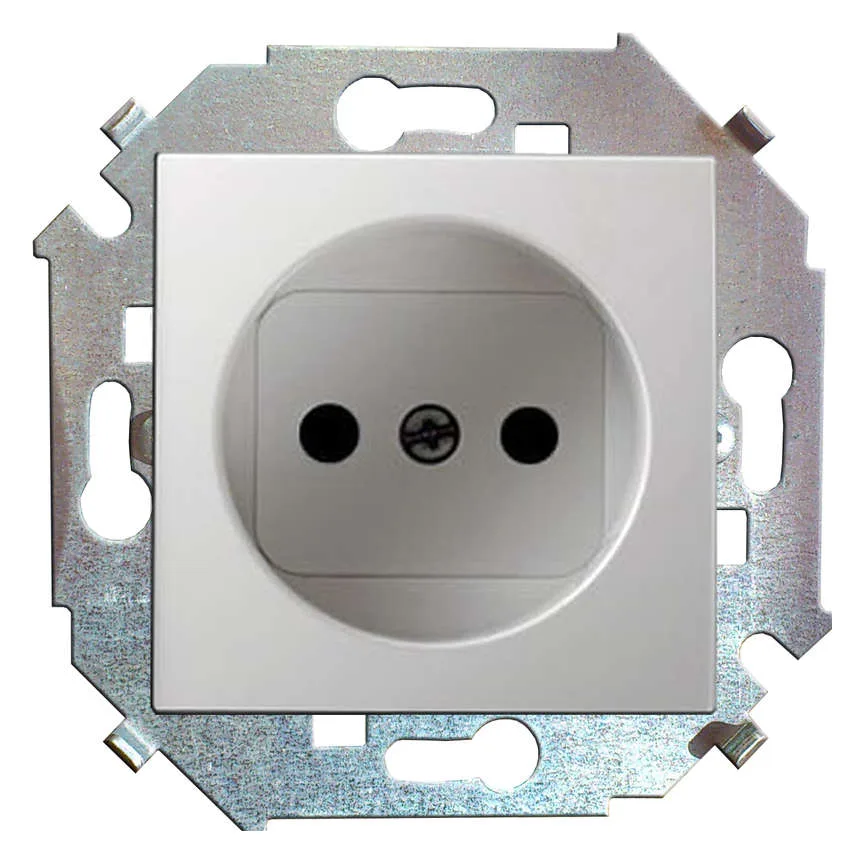 Розетка 1-м СП Simon 15 16А IP20 250В без заземл. защ. шторки винтов. клеммы механизм бел. Simon 1591444-030