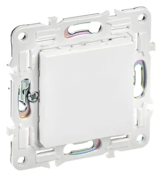Заглушка с суппортом SKANDY SK-C01W арктич. бел. IEK SK-PL10-K01
